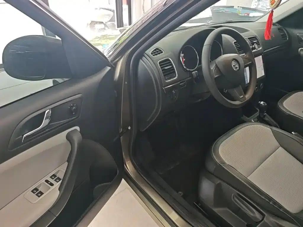 Yeti 2017 TSI280 DSG Forward Edition — миниатюра 16