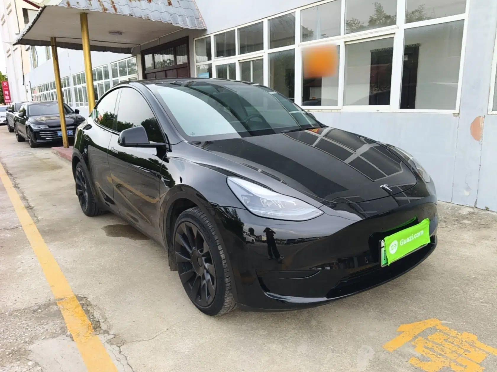 Tesla Model Y 2022 Revised Version Rear-Wheel Drive — миниатюра 3