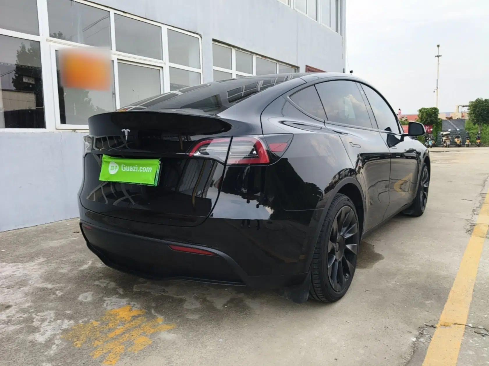 Tesla Model Y 2022 Revised Version Rear-Wheel Drive — миниатюра 6