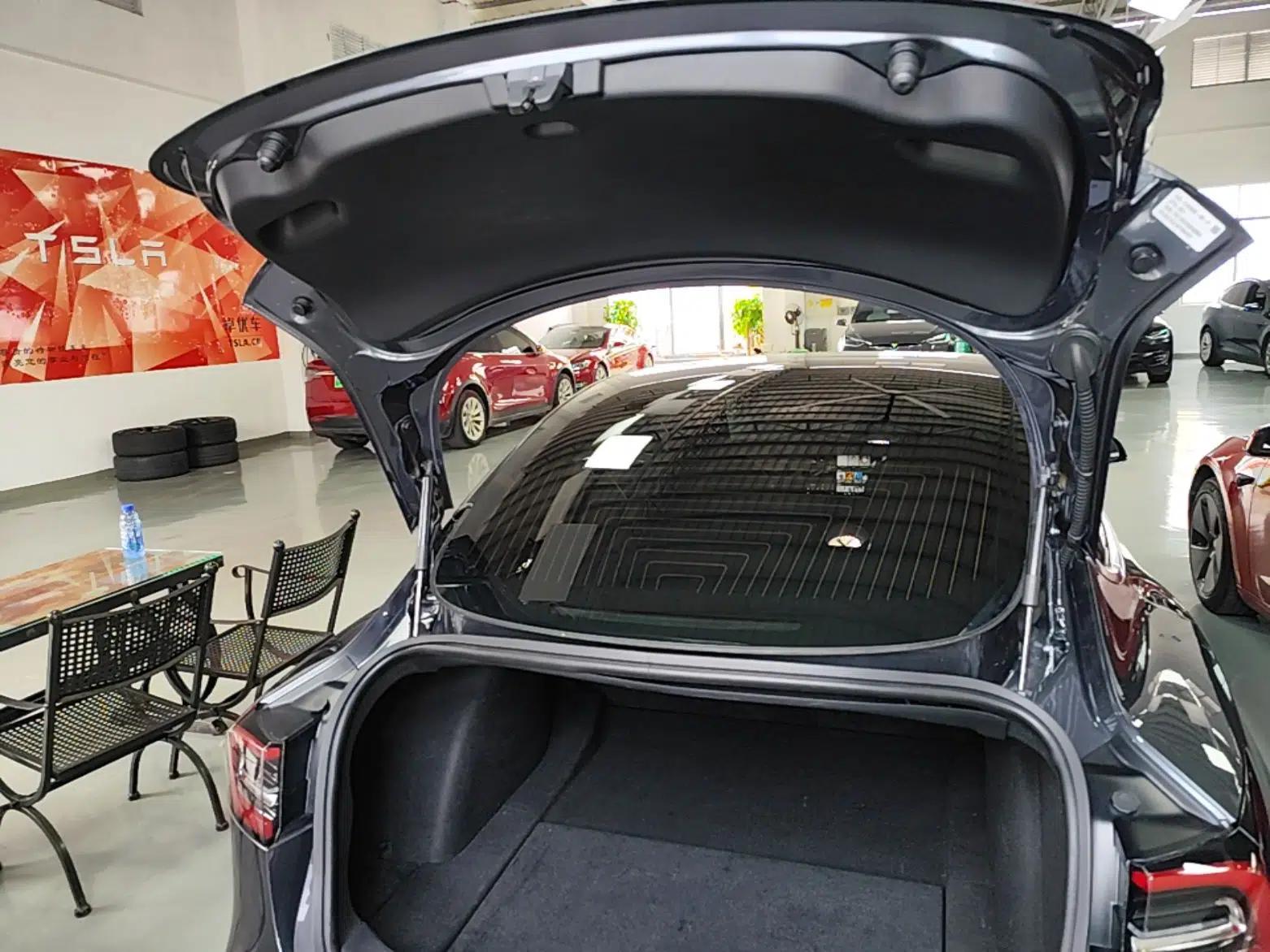Tesla Model 3 2019 Long-Range Rear-Wheel-Drive Version — миниатюра 22