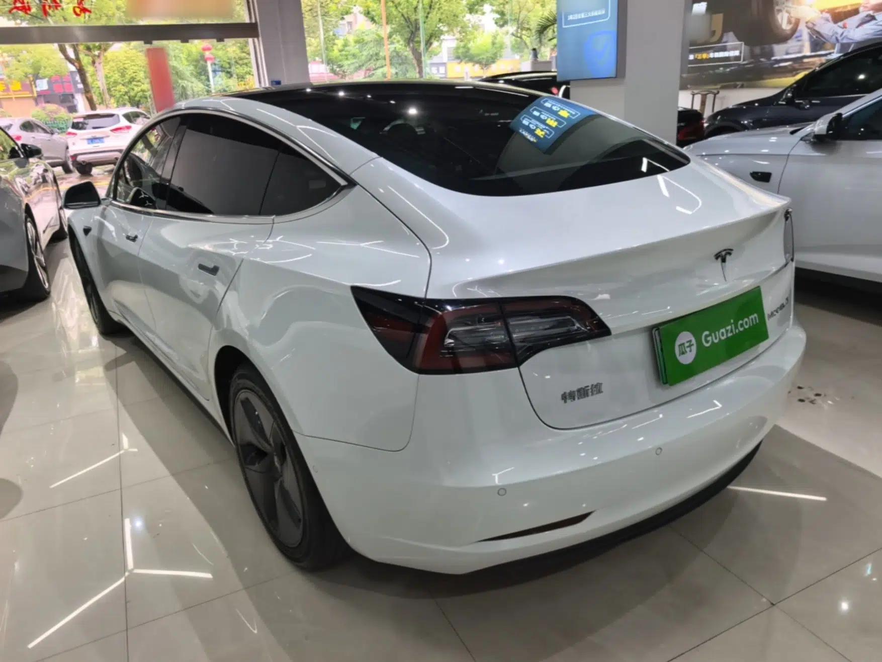 Tesla Model 3 2020 Standard Range Rear-Wheel Drive Upgraded Version — миниатюра 4