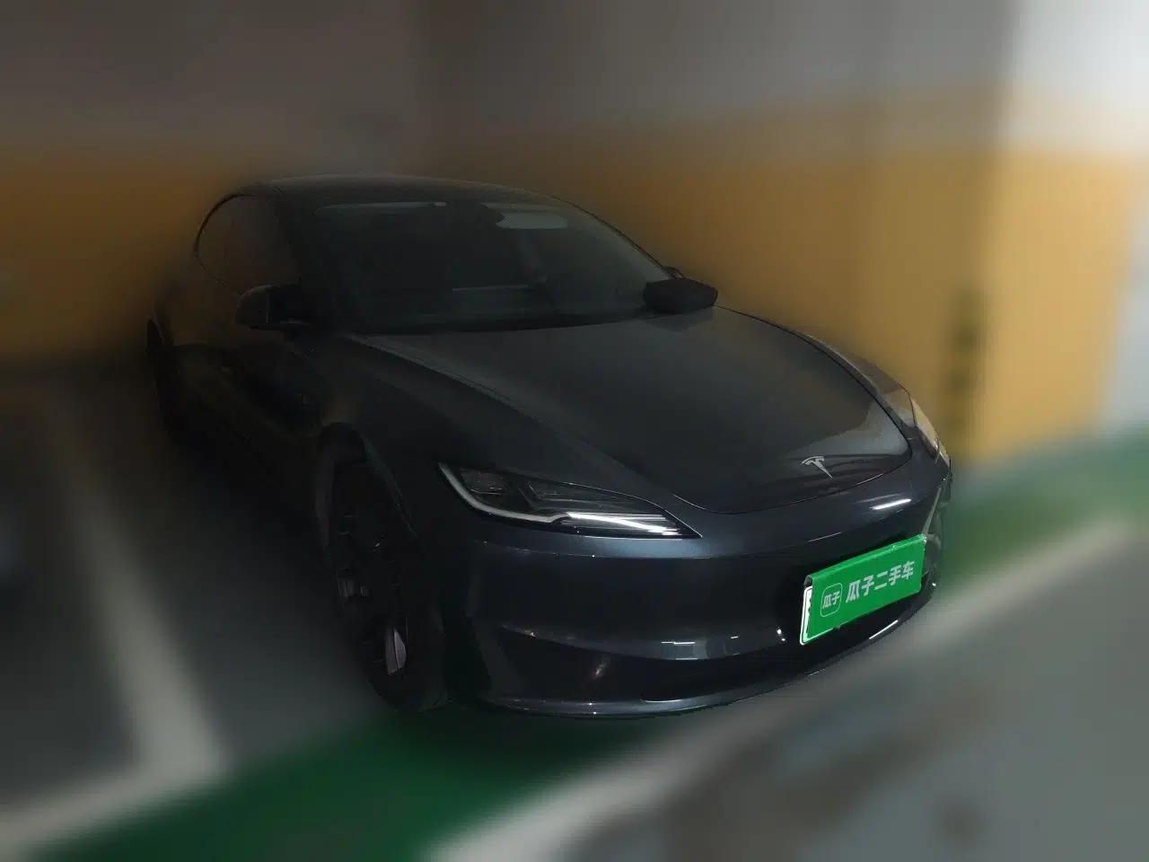 Tesla Model 3 2023 Rear-Wheel-Drive Version — миниатюра 3