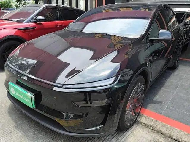 Tesla Model Y L 2025 Model Long-Range All-Wheel-Drive Version