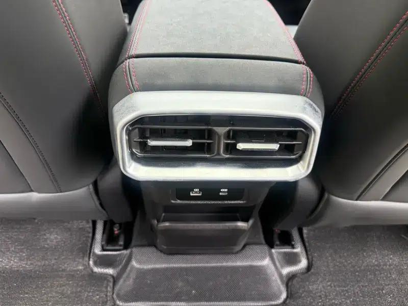 Jetour Traveler C-DM 2024 1.5TD DHT 129km 2WD Forest Edition — миниатюра 10