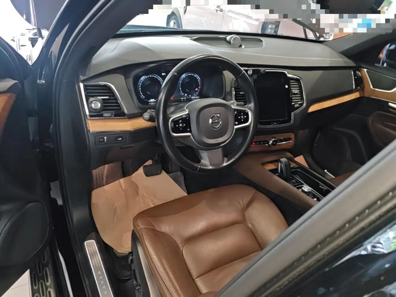 Volvo XC90 2021 B6 Zhiyi Luxury Edition 7-Seater — миниатюра 12