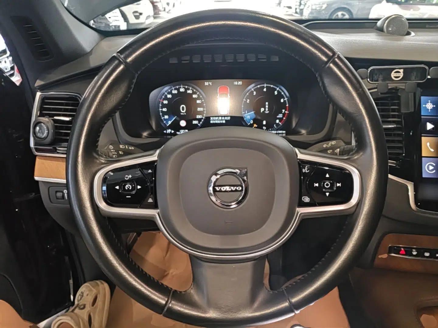 Volvo XC90 2021 B6 Zhiyi Luxury Edition 7-Seater — миниатюра 13