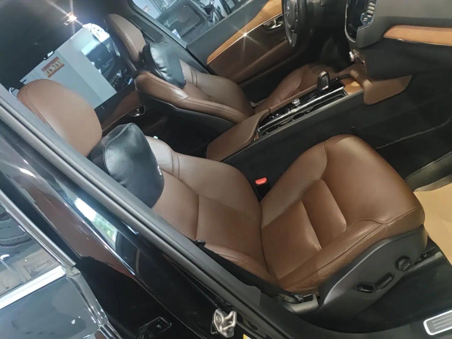 Volvo XC90 2021 B6 Zhiyi Luxury Edition 7-Seater — миниатюра 19