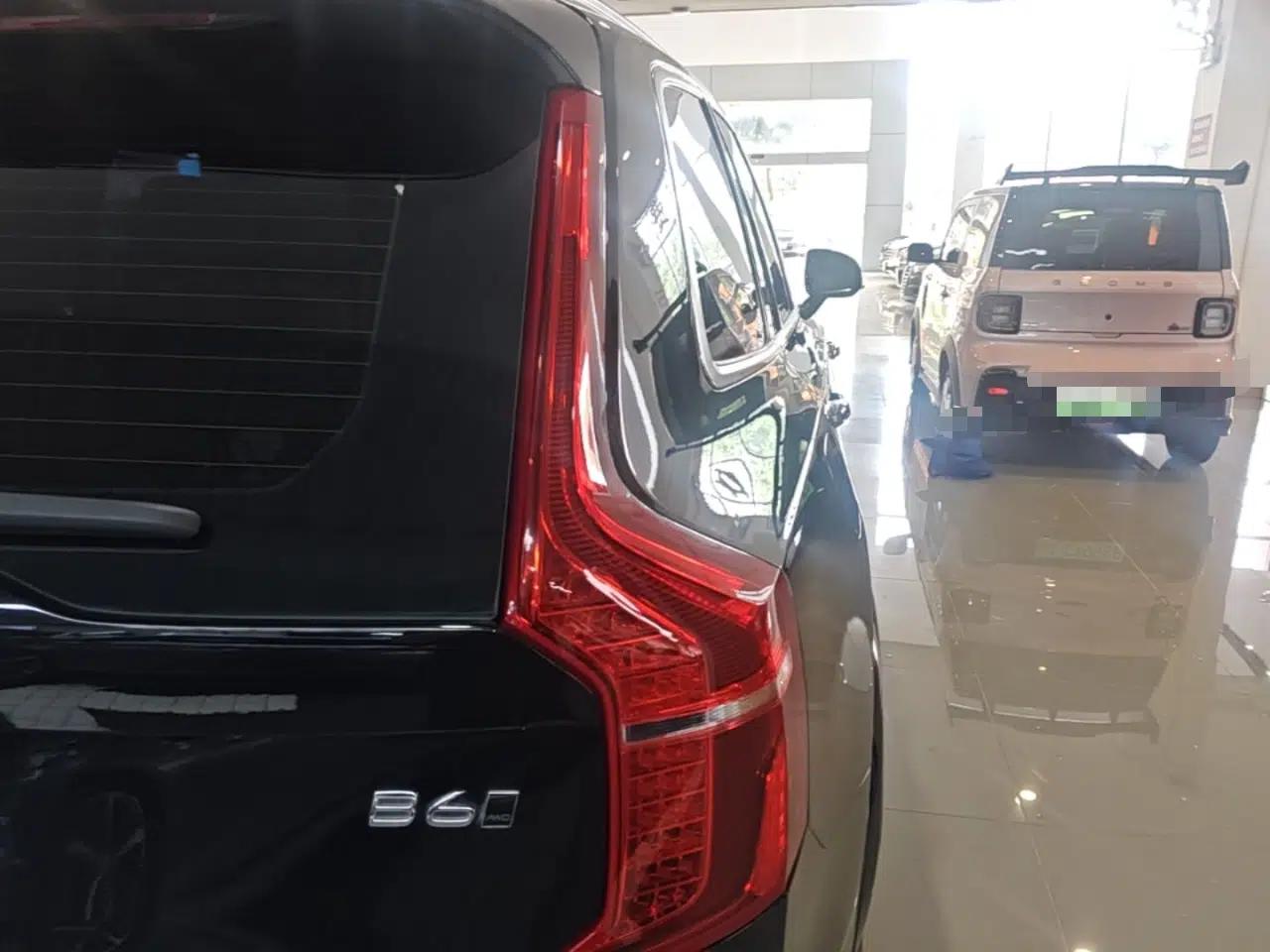 Volvo XC90 2021 B6 Zhiyi Luxury Edition 7-Seater — миниатюра 9