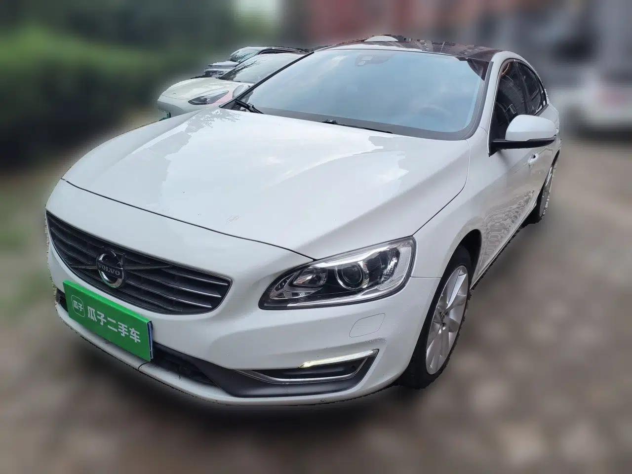Volvo S60 2016 S60L T4 Zhiyuan Edition — миниатюра 1