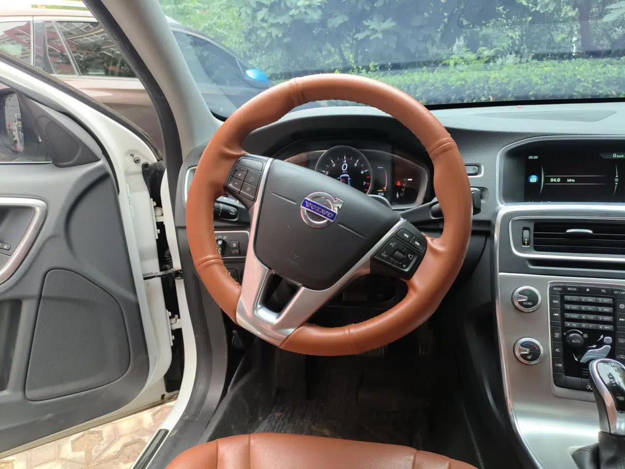 Volvo S60 2016 S60L T4 Zhiyuan Edition — миниатюра 10