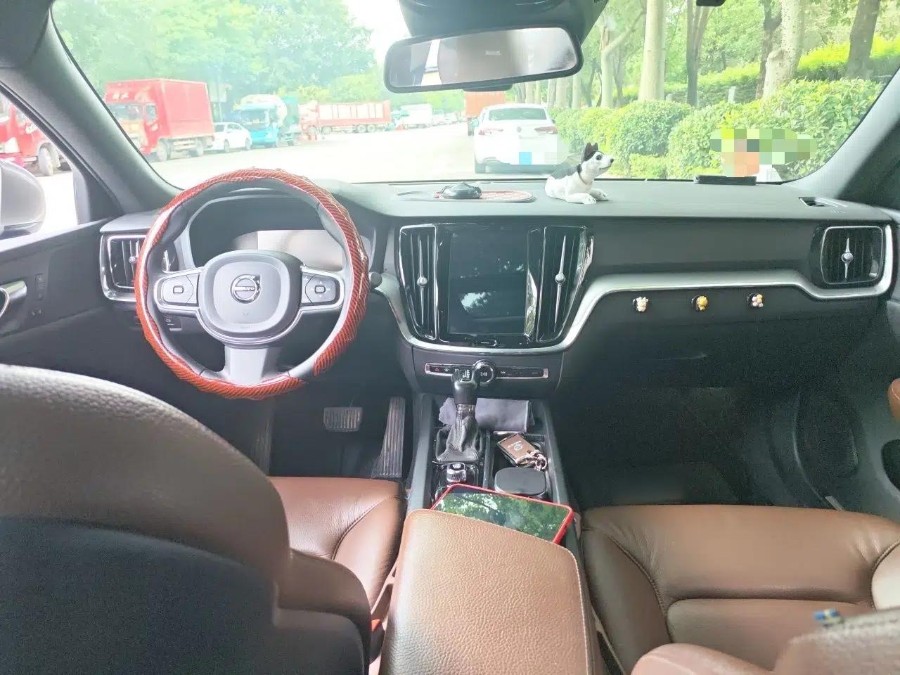 Volvo S60 2020 T4 Zhiyi Luxury Edition — миниатюра 9