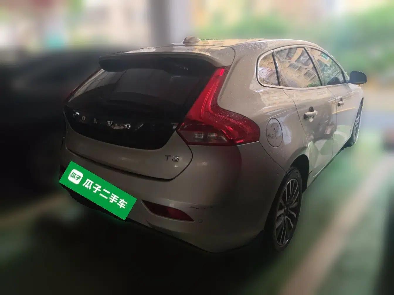 Volvo V40 2017 T3 Zhiyi Edition — миниатюра 6