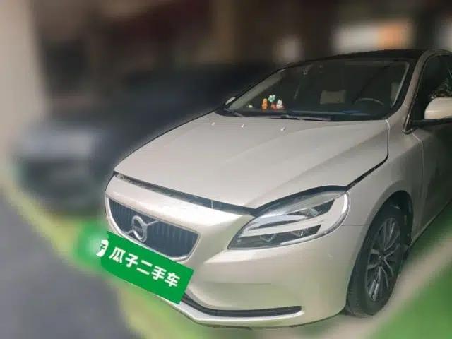 Volvo V40 2017 T3 Zhiyi Edition