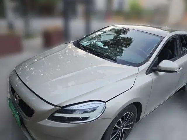 Volvo V40 2017 T3 Zhiyi Edition
