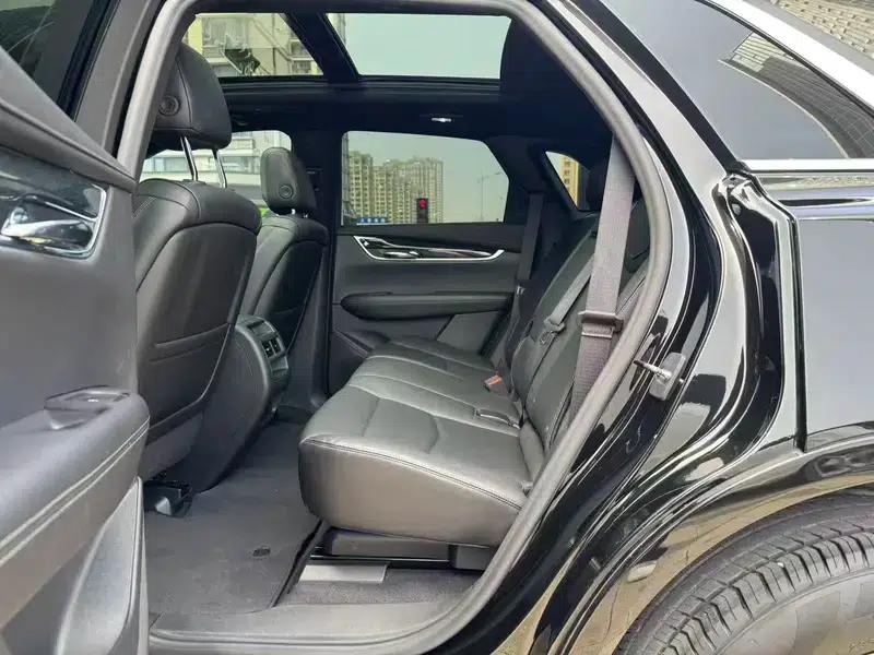 Cadillac XT5 2022 2.0T 2WD Luxury — миниатюра 10