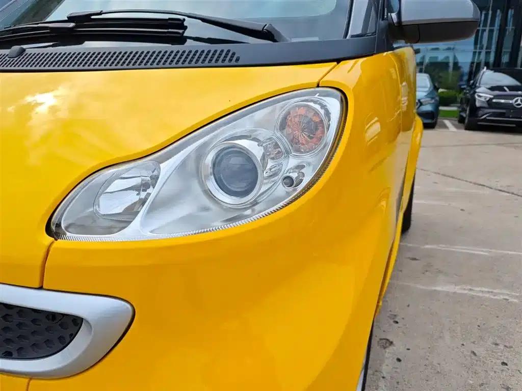 2015 Smart Fortwo 1.0 MHD Comfort Edition — миниатюра 10