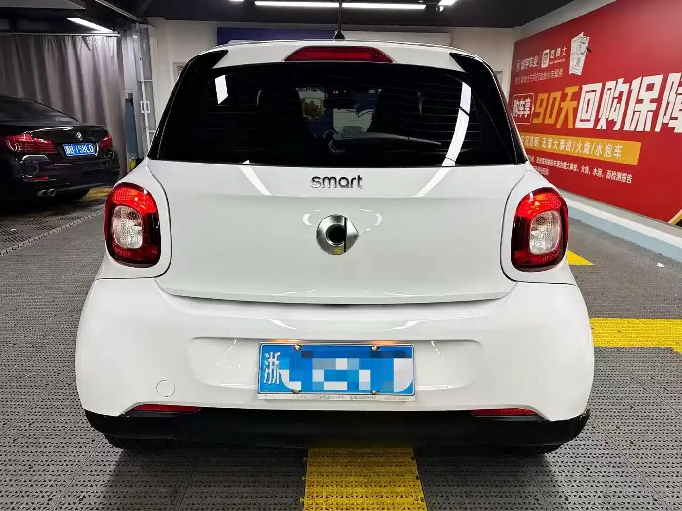 2016 Smart Forfour 1.0L 52kW Dynamic Edition — миниатюра 6