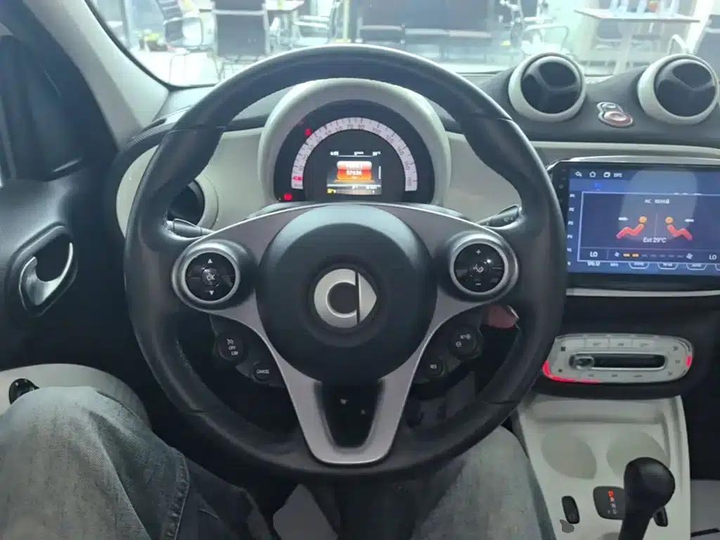2016 Smart Forfour 1.0L 52kW Passion Edition — миниатюра 11