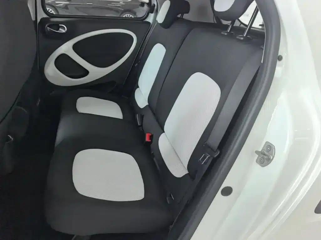 2016 Smart Forfour 1.0L 52kW Passion Edition — миниатюра 17