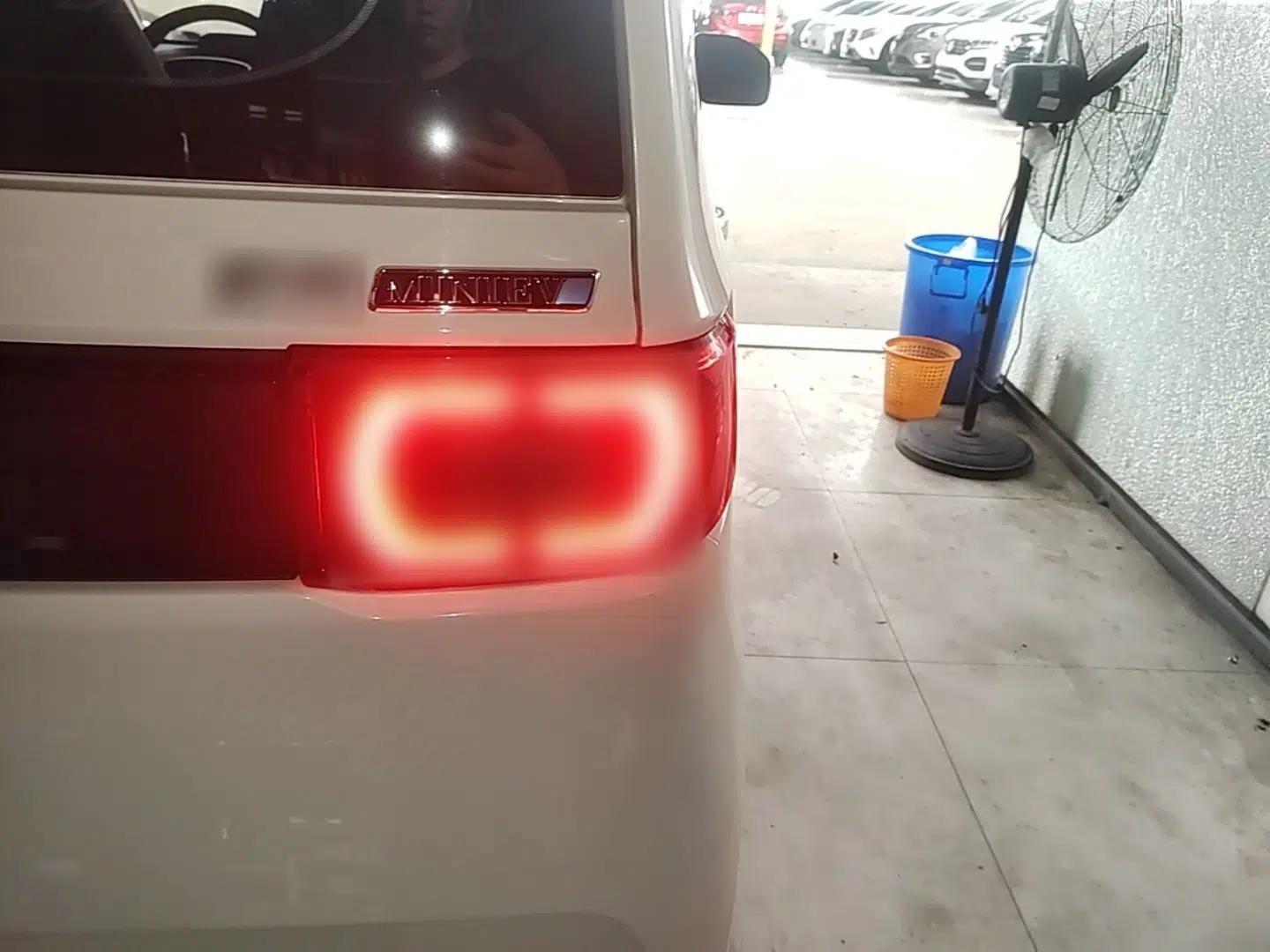 Wuling Hongguang MINIEV 2021 Macaron Premium Model – Lithium Iron Phosphate — миниатюра 9