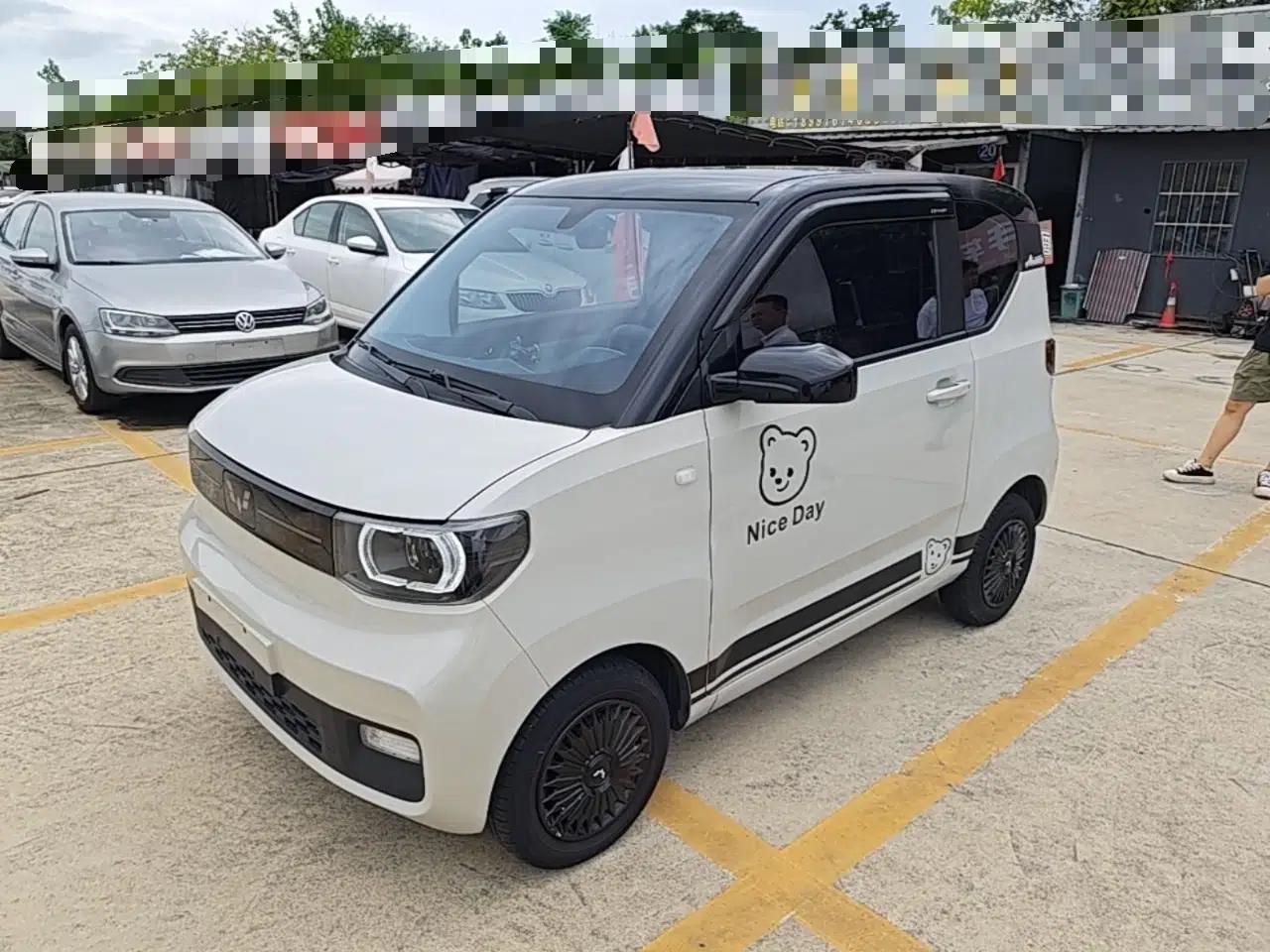 Wuling Hongguang MINIEV 2021 Macaron Sandwich Model 170 km Lithium Iron Phosphate — миниатюра 1