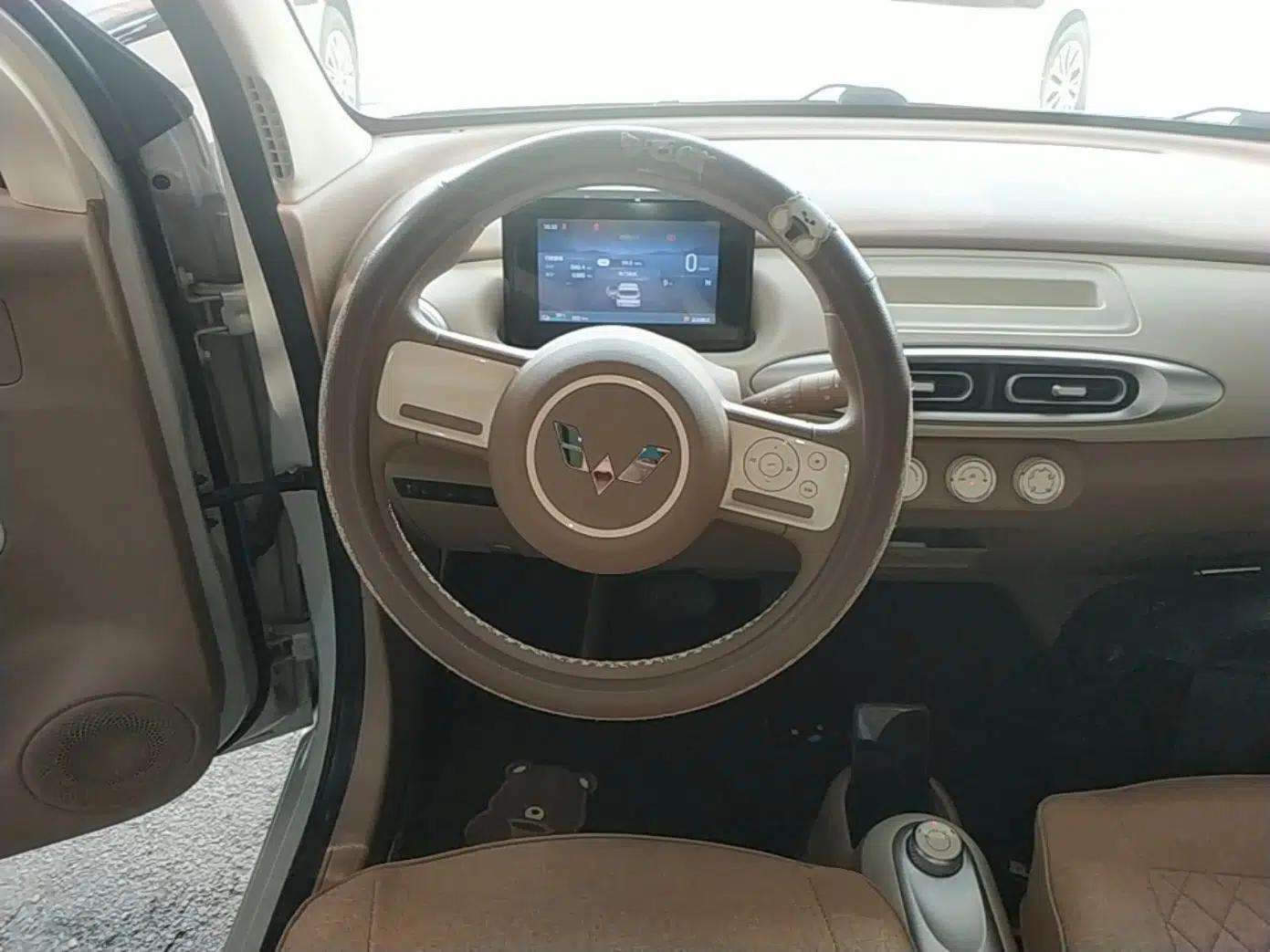 Wuling Hongguang MINIEV 2025 Four-Door Version Advanced Edition — миниатюра 13