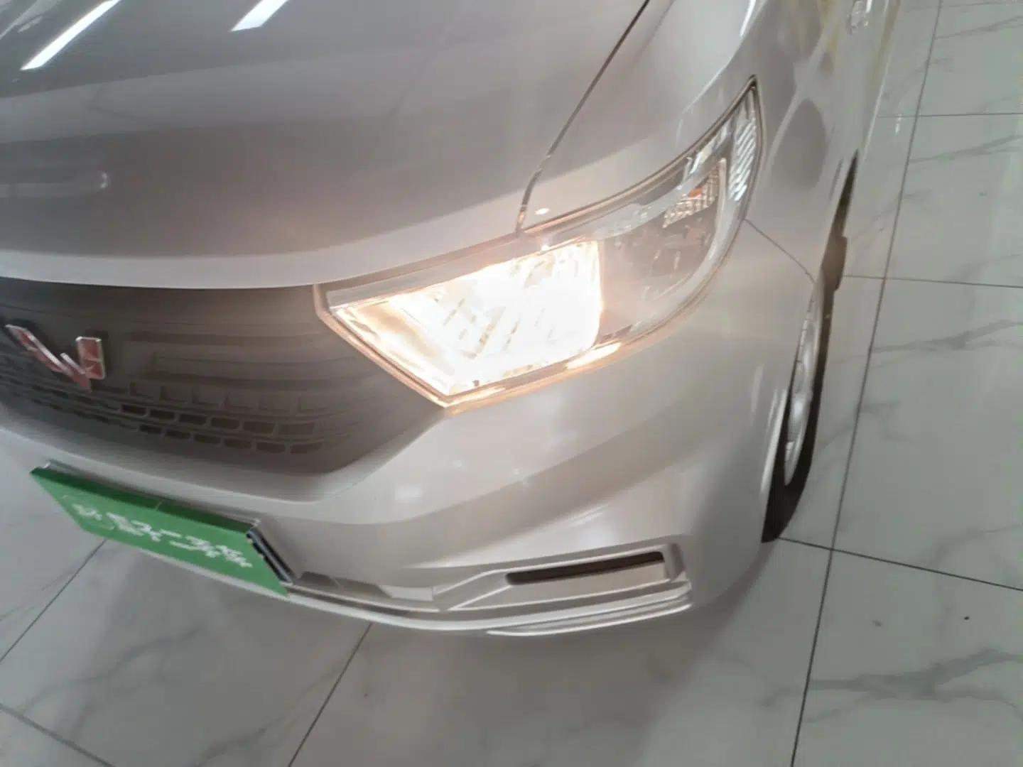 Wuling Hongguang V 2022 1.5L Jingqu Edition Electric-Assist LAR — миниатюра 8