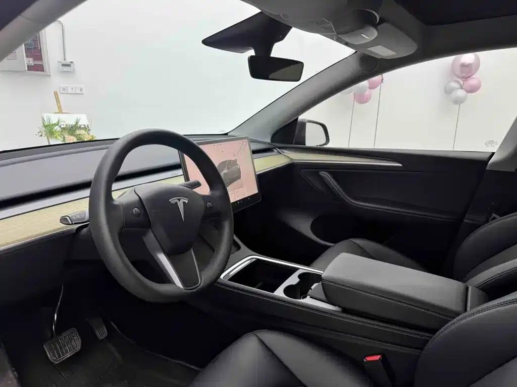 Model Y 2022 Facelift Rear-Wheel Drive Version — миниатюра 6