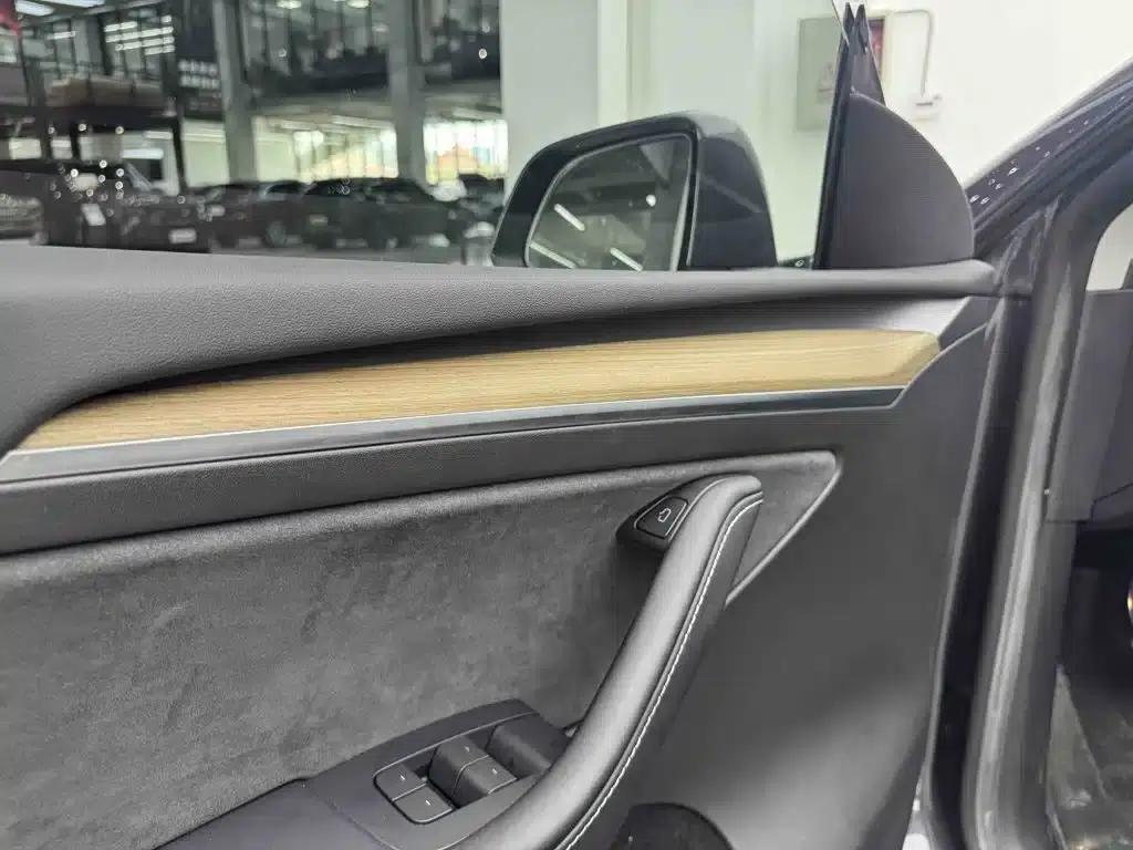 Model Y 2022 Facelift Rear-Wheel Drive Version — миниатюра 7