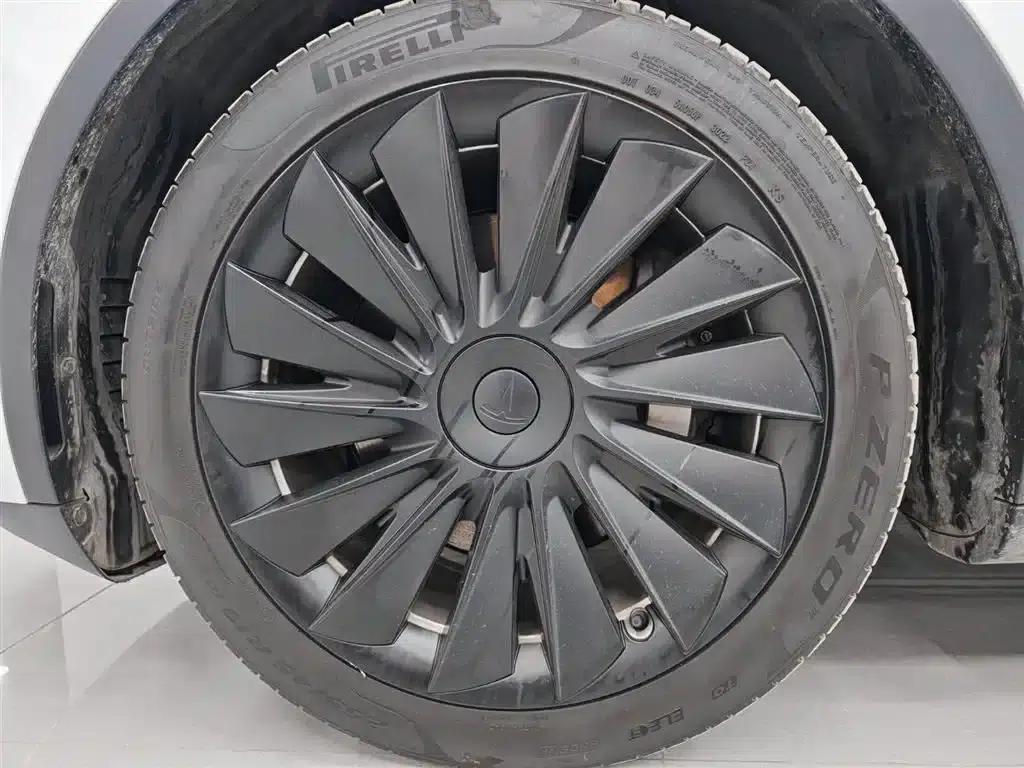 Model Y 2022 Rear-Wheel Drive — миниатюра 15