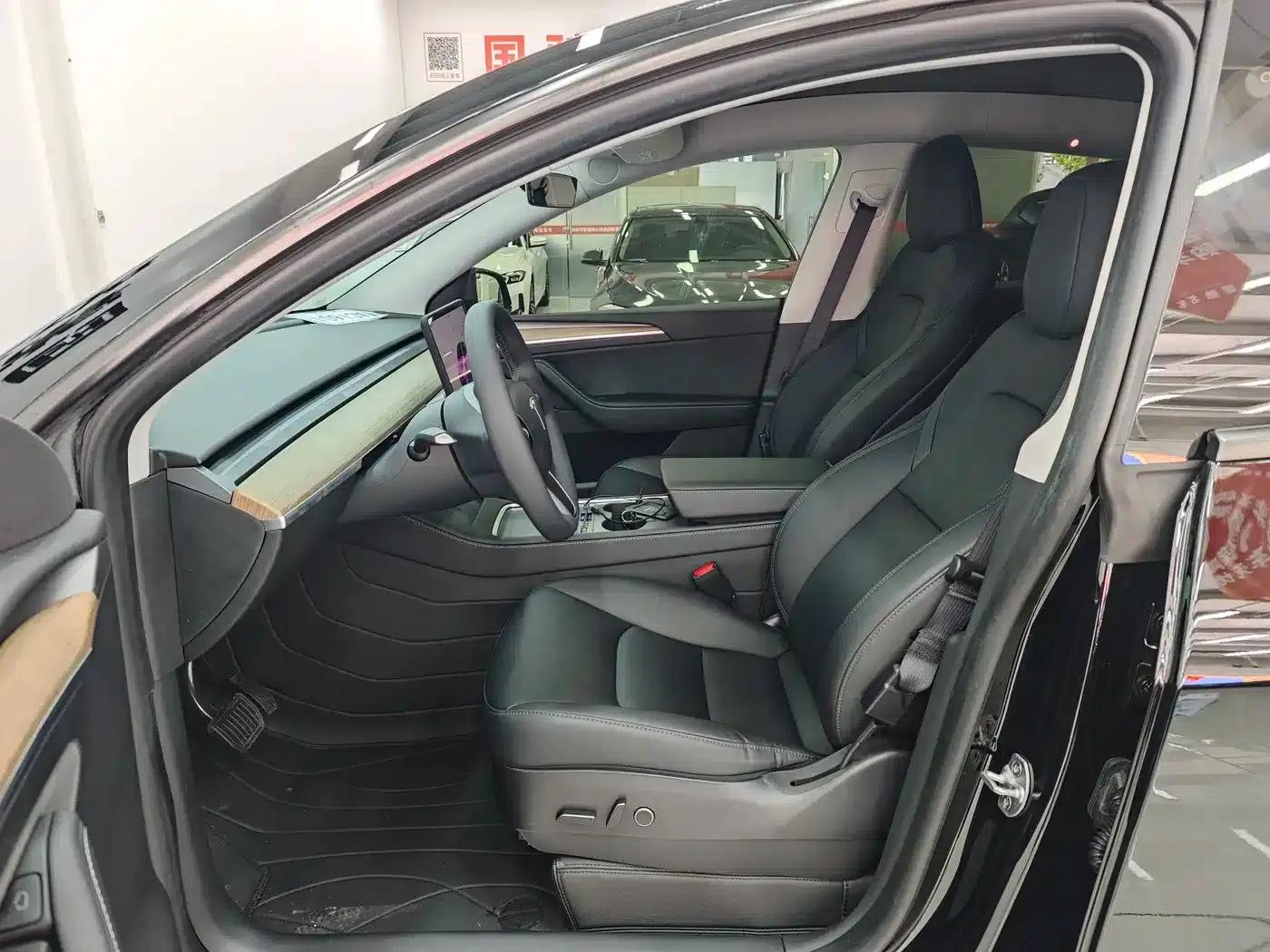 Model Y 2022 Facelift Rear-Wheel Drive Version — миниатюра 10