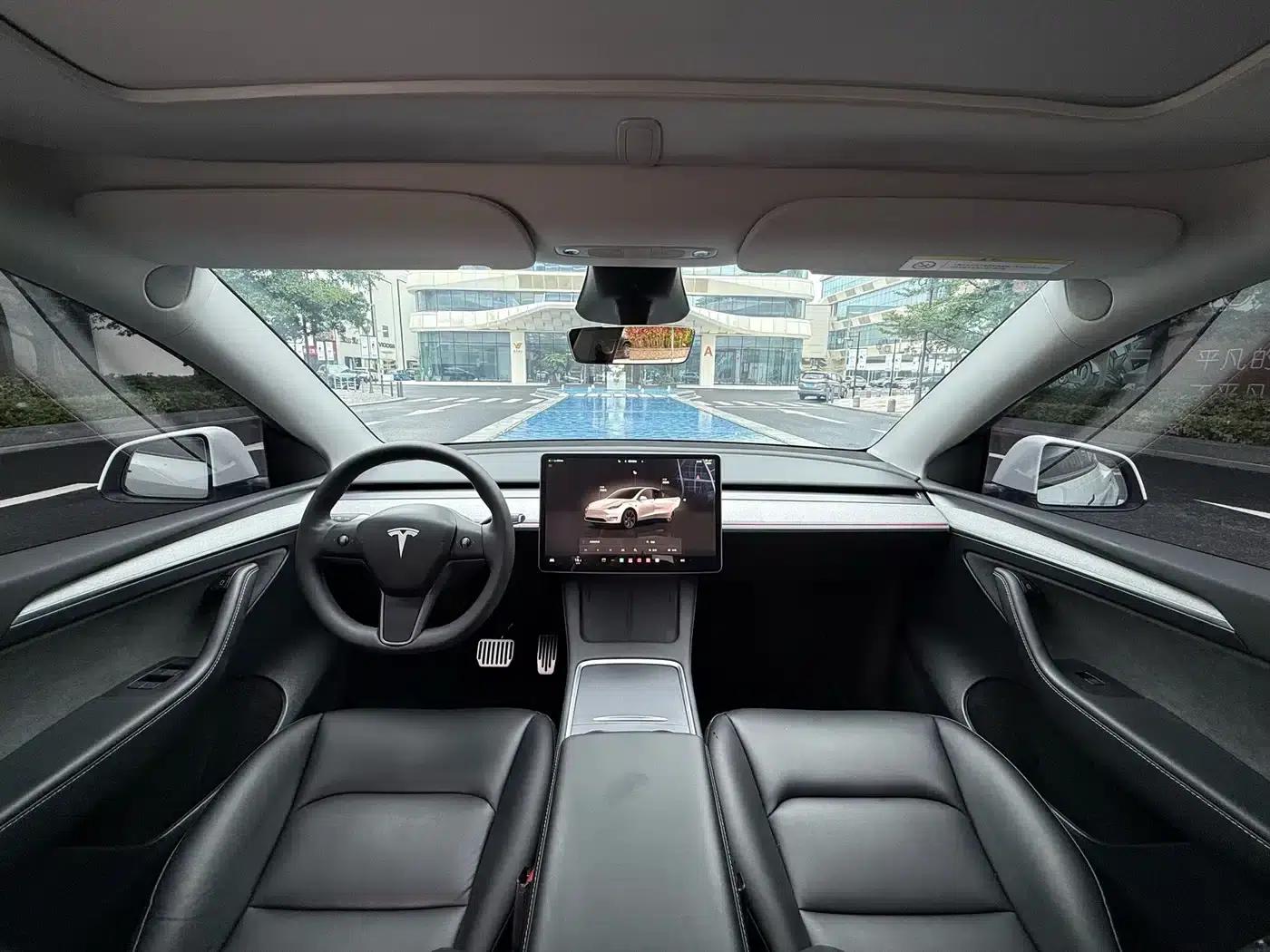 Model Y 2024 Rear-Wheel Drive — миниатюра 7
