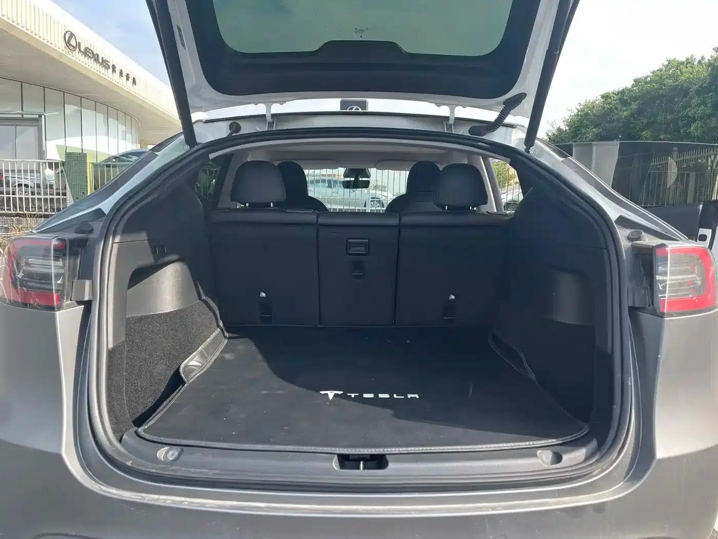 Model Y 2023 Rear-Wheel Drive — миниатюра 17