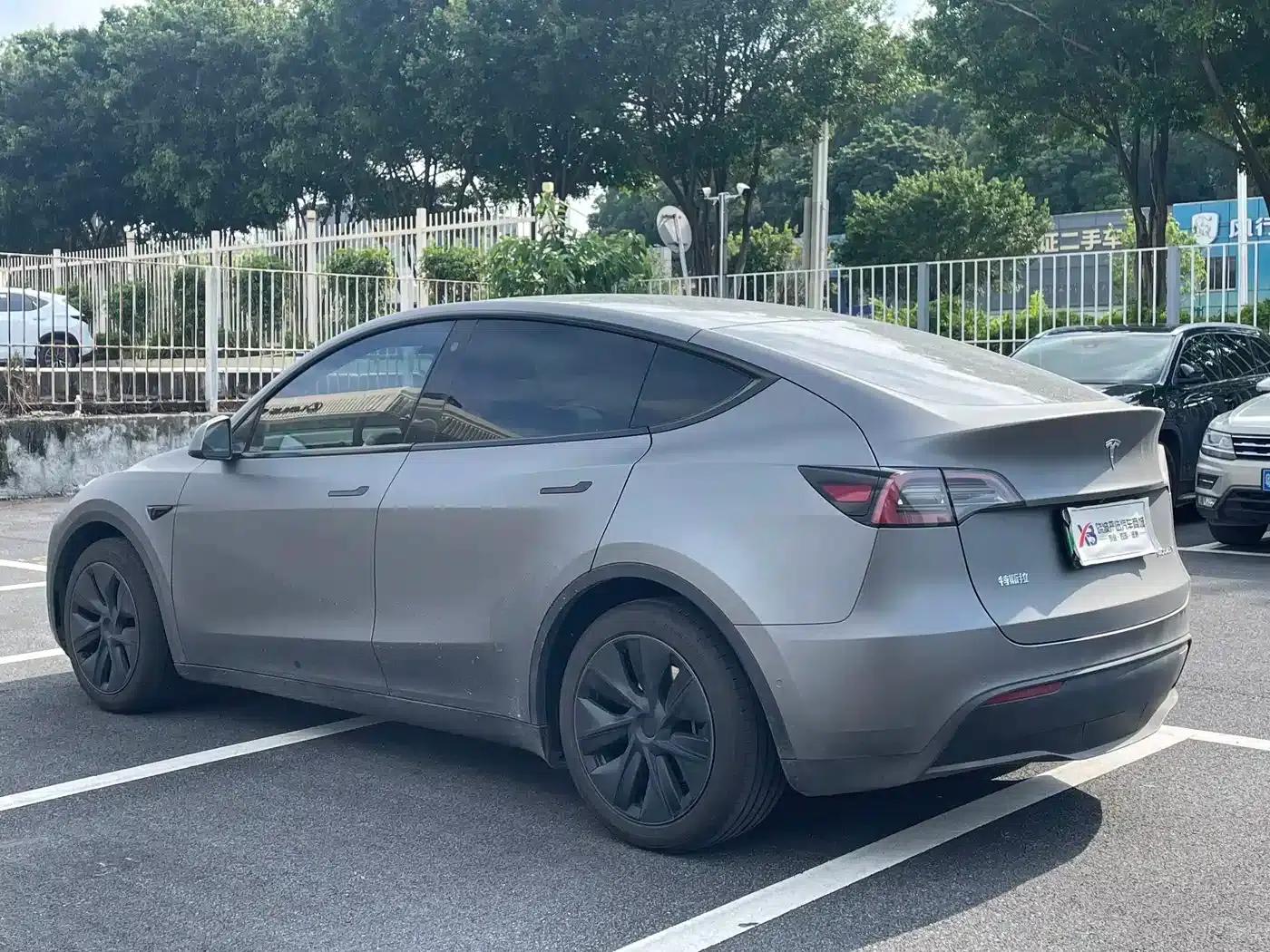 Model Y 2023 Rear-Wheel Drive — миниатюра 3