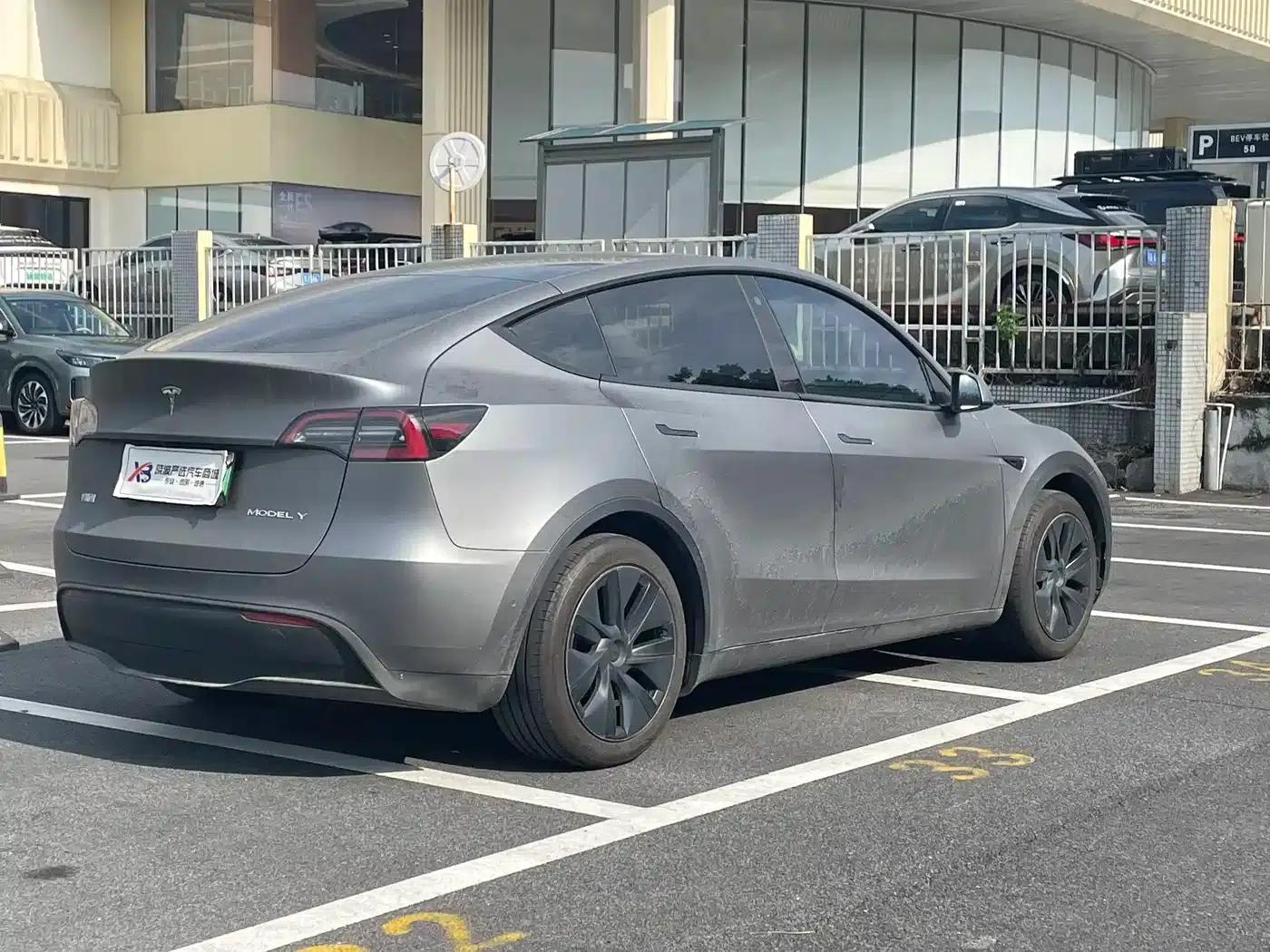 Model Y 2023 Rear-Wheel Drive — миниатюра 7