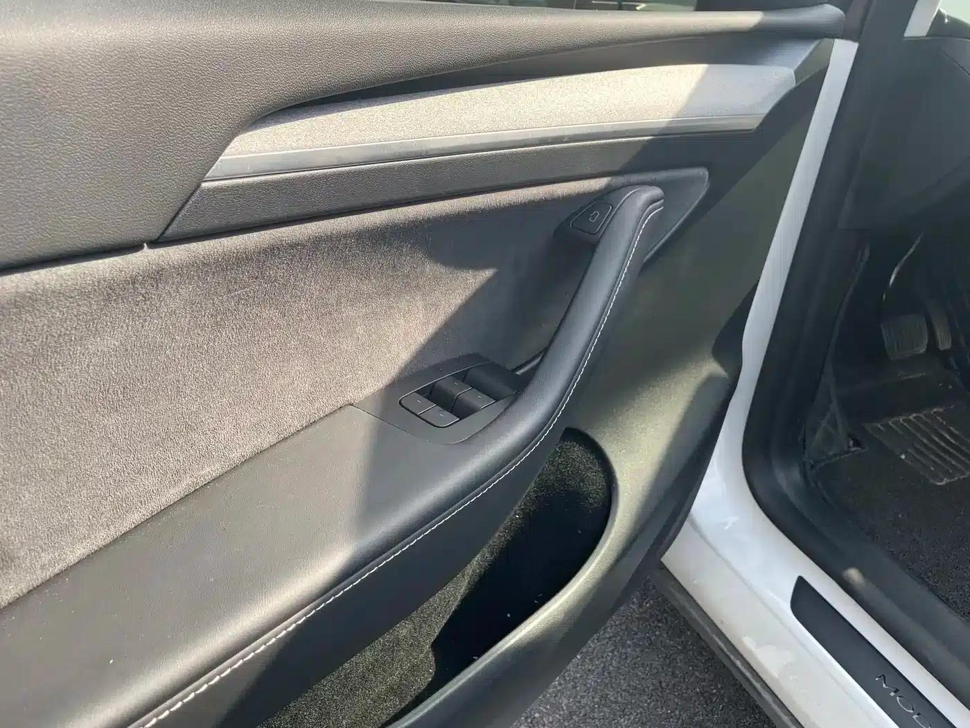 Model Y 2023 Rear-Wheel Drive — миниатюра 8
