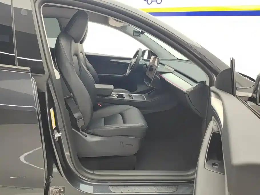 Model Y 2024 Rear-Wheel Drive — миниатюра 8