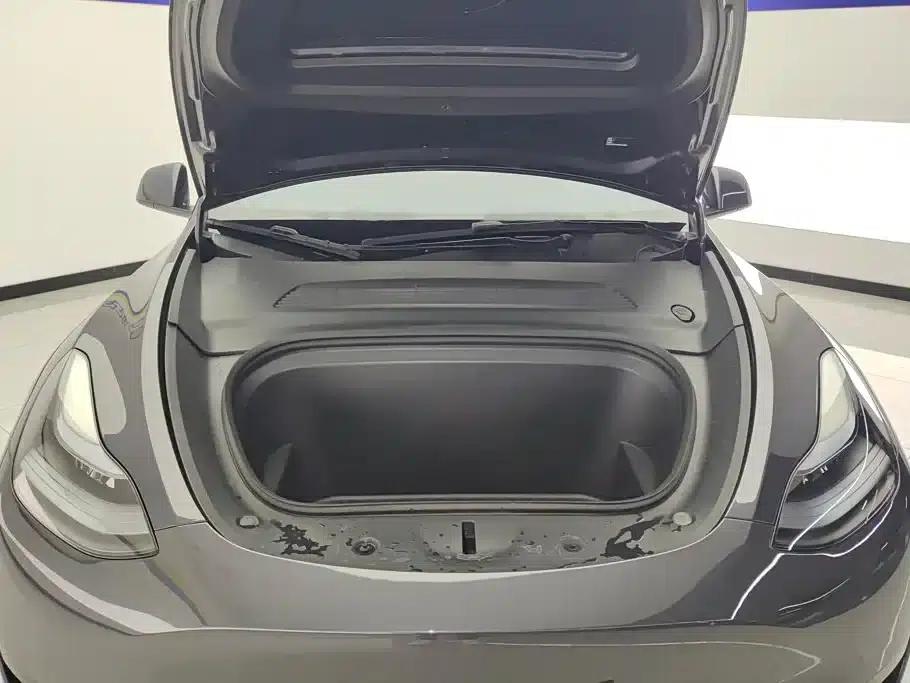 Model Y 2024 Rear-Wheel Drive — миниатюра 10