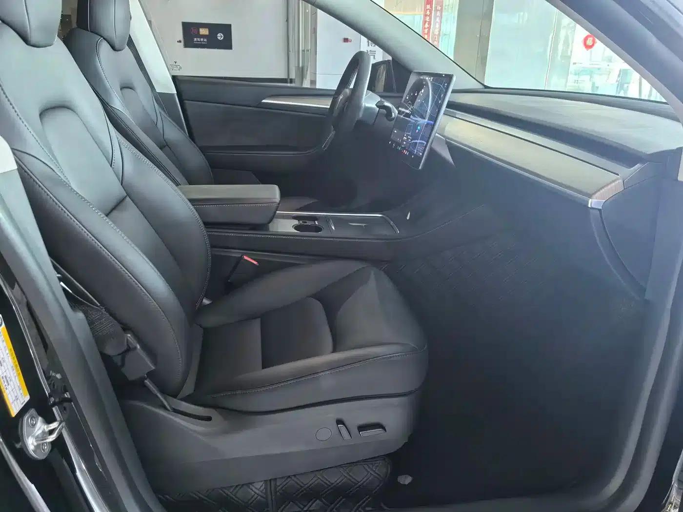 Model Y 2021 Standard Range Rear-Wheel Drive — миниатюра 7