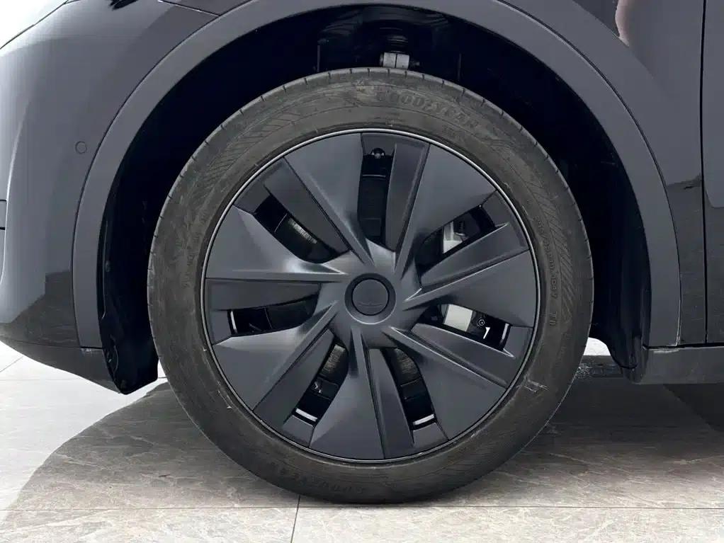 Model Y 2023 Rear-Wheel Drive — миниатюра 20