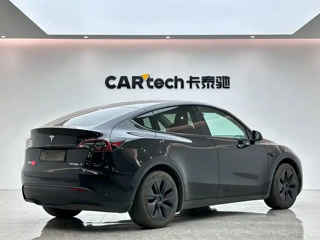 Model Y 2023 Rear-Wheel Drive — миниатюра 5