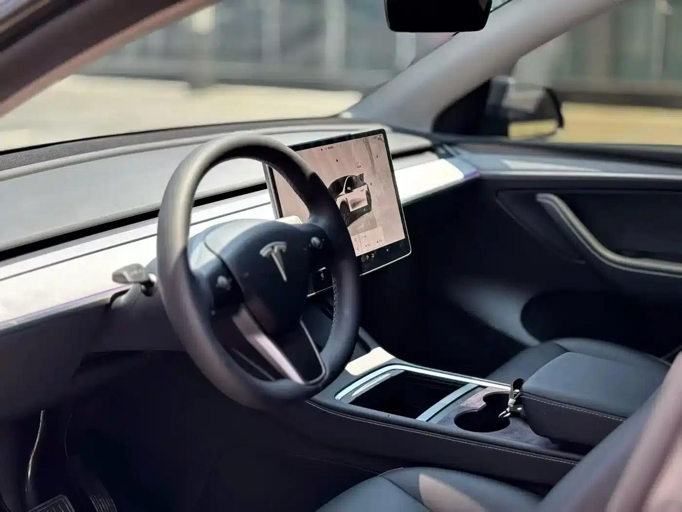 Model Y 2024 Rear-Wheel Drive — миниатюра 4