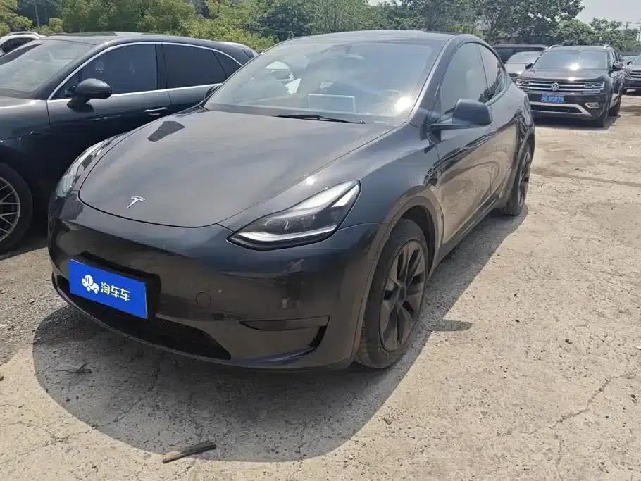 Model Y 2024 Rear-Wheel Drive — миниатюра 1