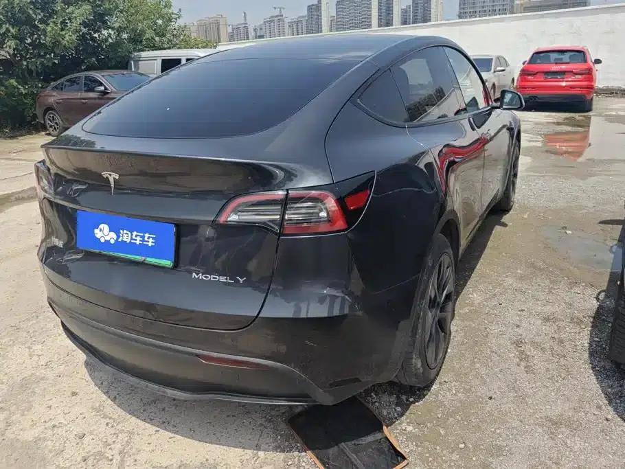Model Y 2024 Rear-Wheel Drive — миниатюра 3