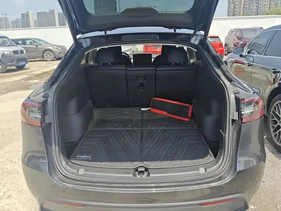 Model Y 2024 Rear-Wheel Drive — миниатюра 4