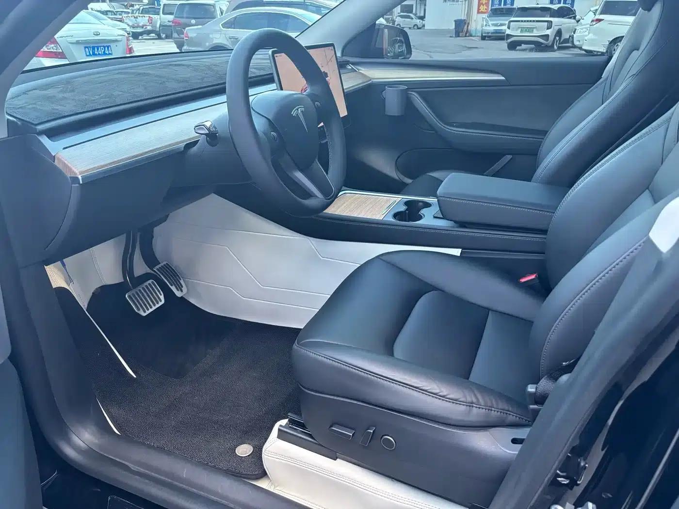 Model Y 2022 Facelift Rear-Wheel Drive Version — миниатюра 3