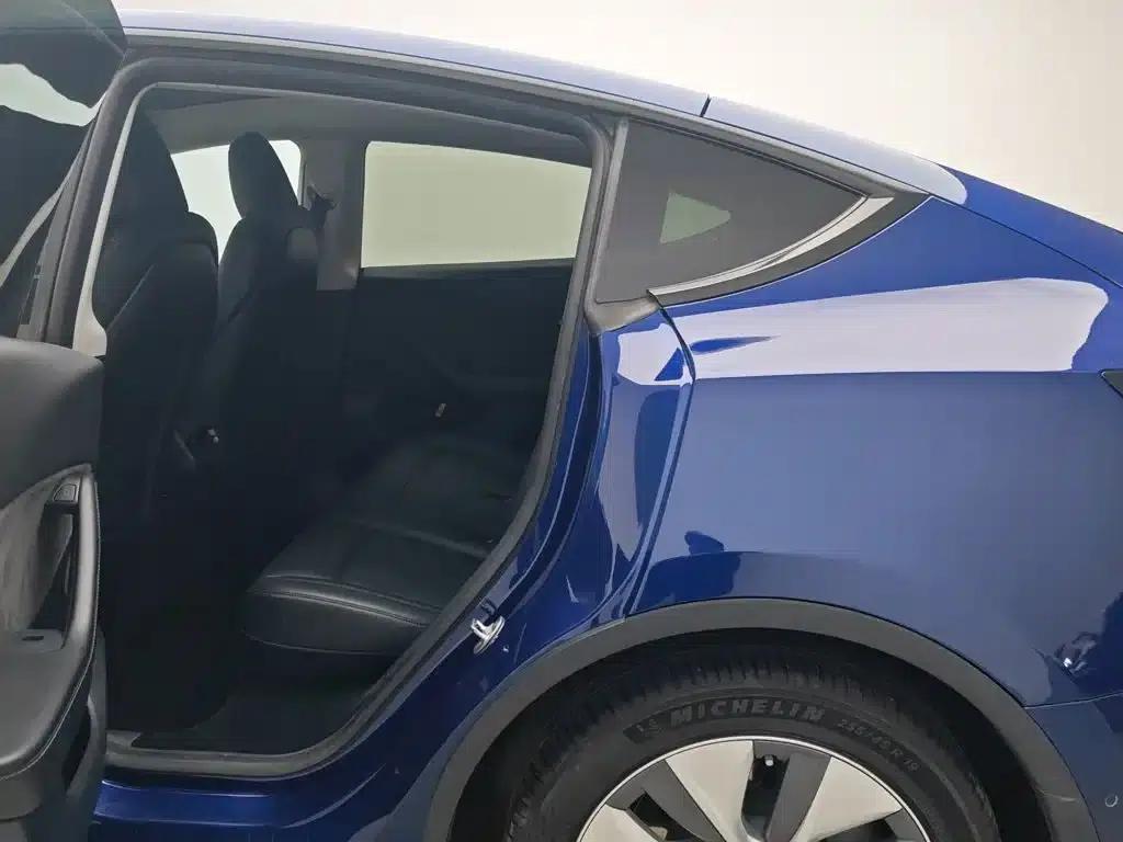 Model Y 2022 Rear-Wheel Drive — миниатюра 15
