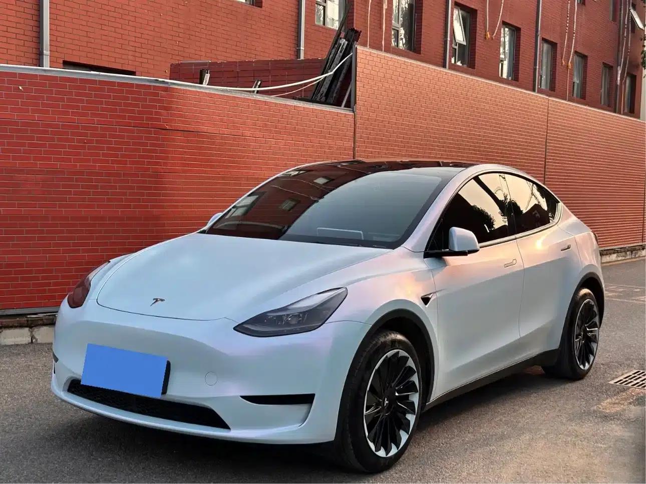 Model Y 2024 Rear-Wheel Drive — миниатюра 1