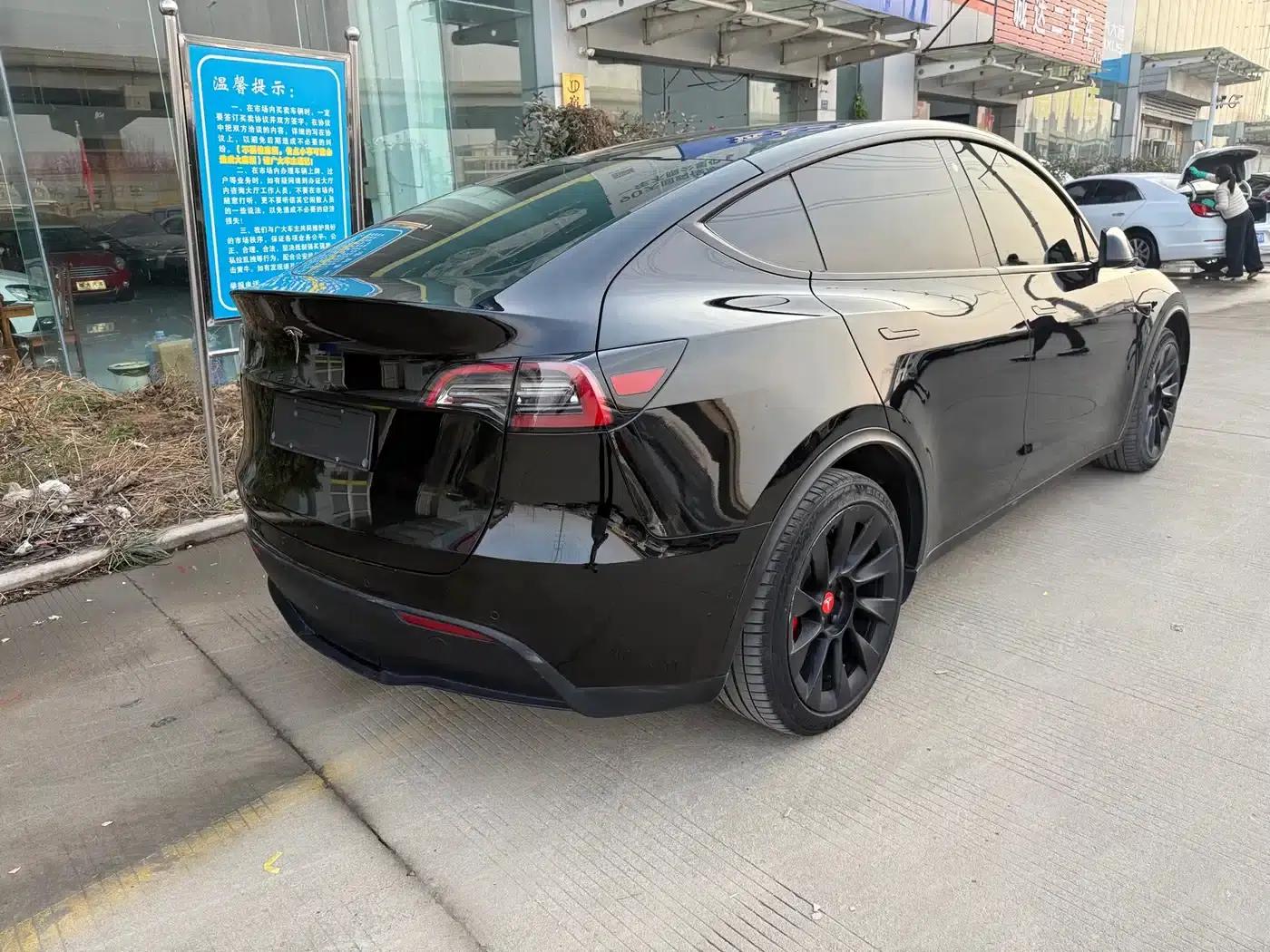 Model Y 2022 Facelift Long Range All-Wheel Drive Version — миниатюра 4