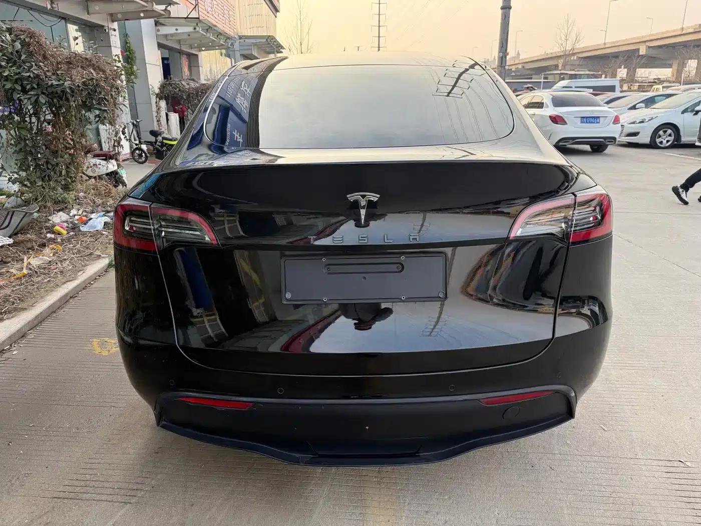 Model Y 2022 Facelift Long Range All-Wheel Drive Version — миниатюра 5